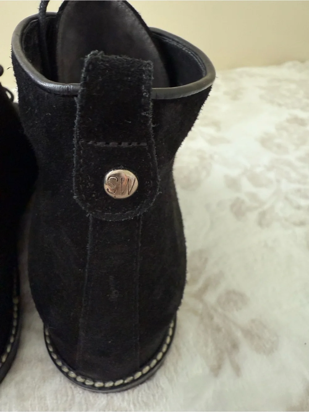 Stuart Weitzman classic black
